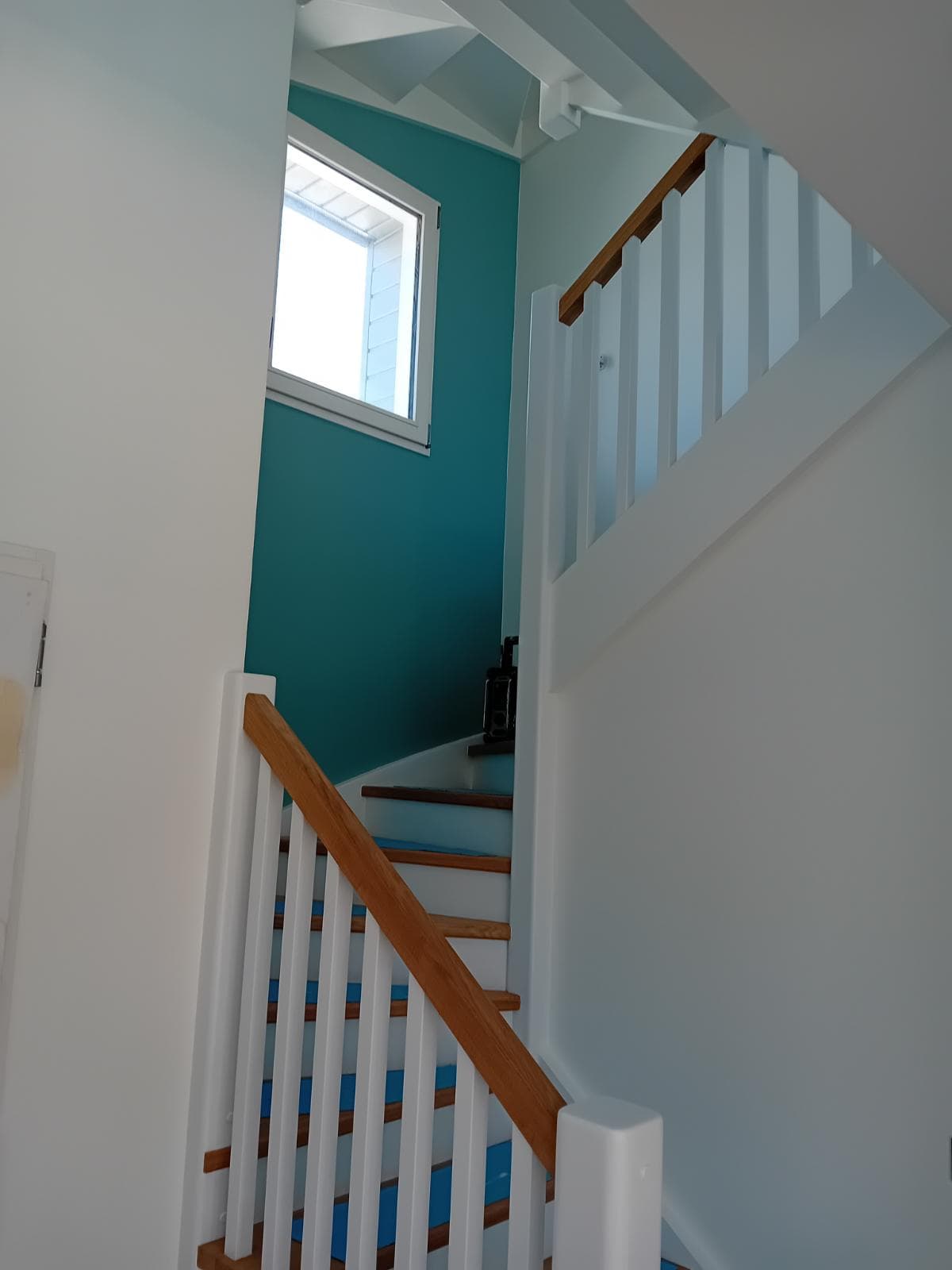 Peinture intérieure cage d'escalier